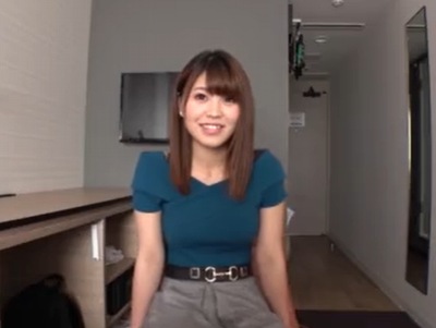 こういう事に慣れていなそうな健康ボディの素人さんとパコ撮り→クンニだけで汁だくになる淫乱娘