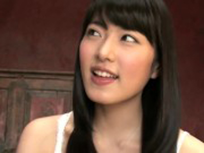 アイドル級の激かわ女子校生コス娘と濃厚ベロチューFUCK